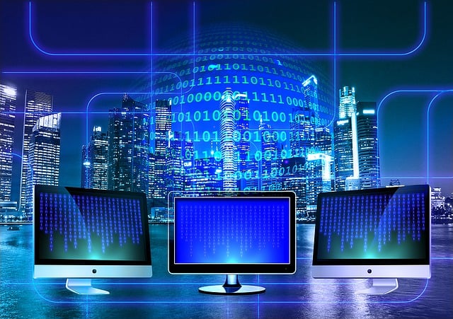 Duiken in de digitale wereld: een reis door hardware, softwareontwikkeling, computerhistorie en cybersecurity